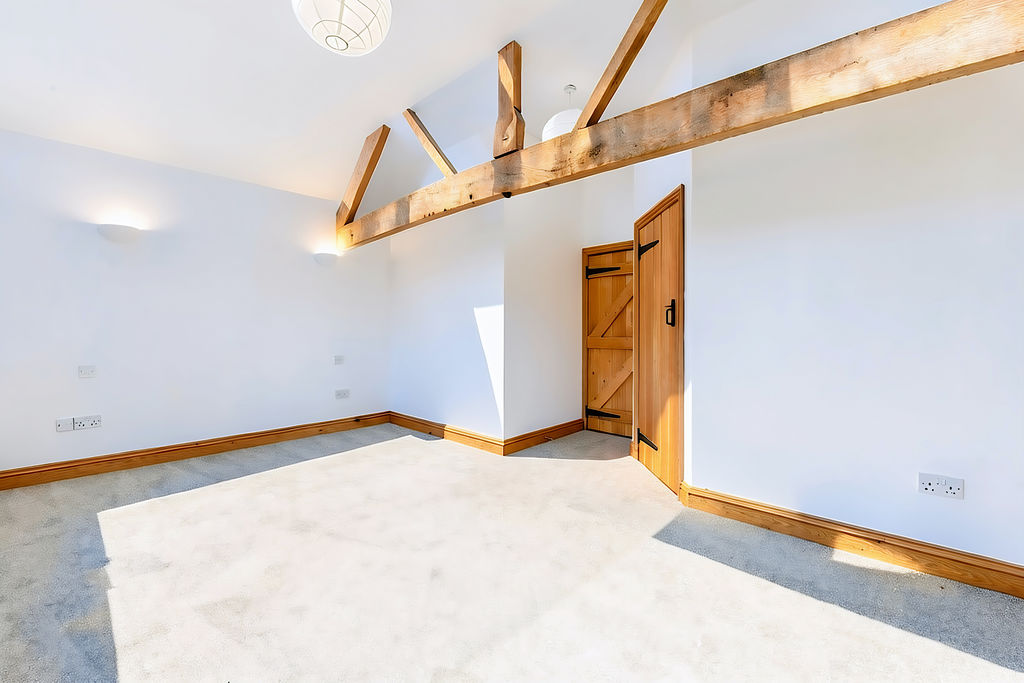 Bedroom- click for photo gallery